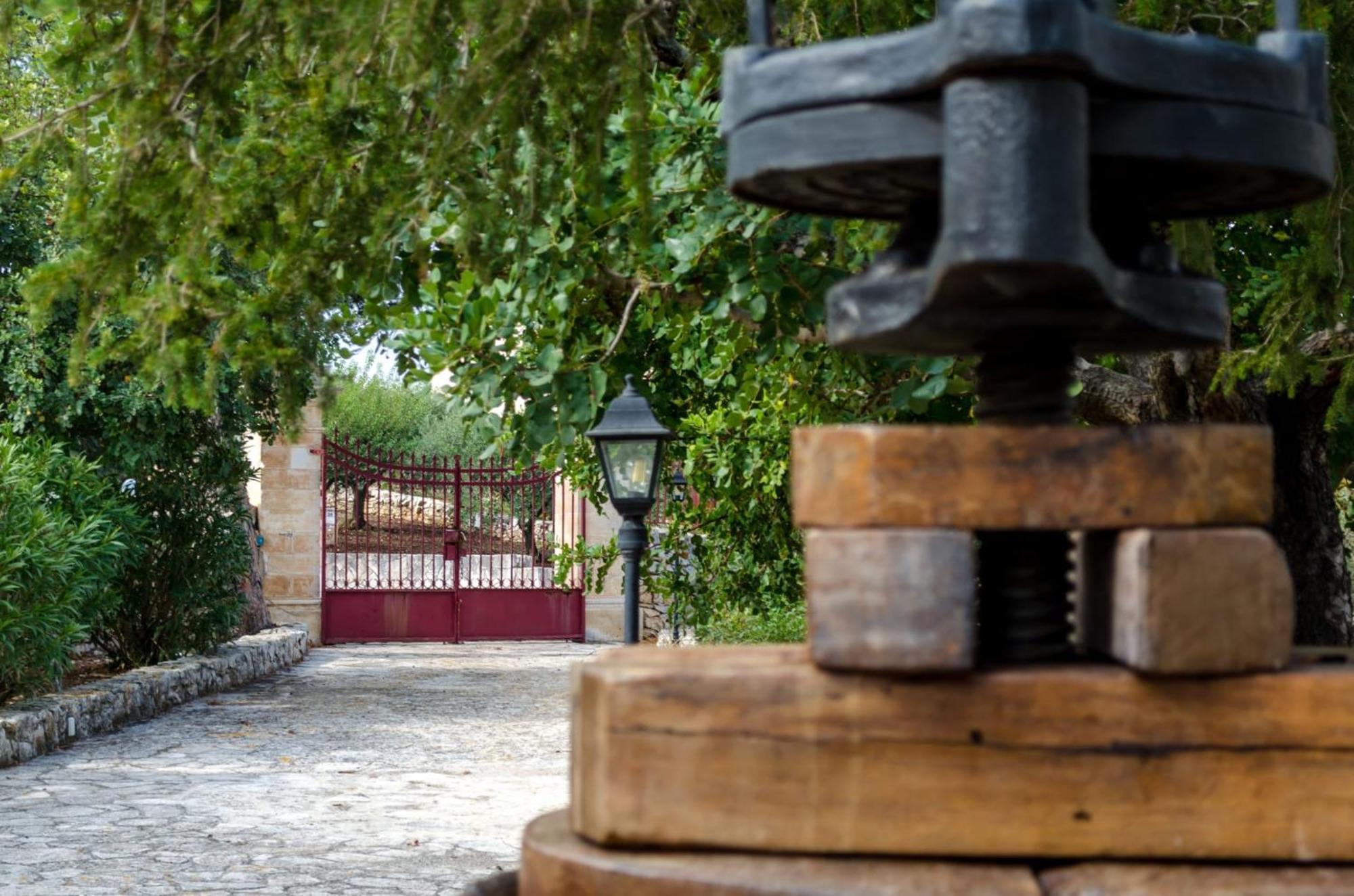 Masseria Trulli Bruni Locorotondo Ngoại thất bức ảnh
